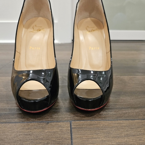 Christian Louboutin New Very Privé Pump - SIZE 38 - Picture 2 of 15